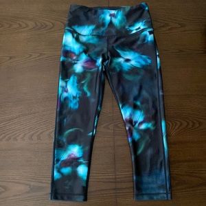 Zella Graphic Crop Leggings S